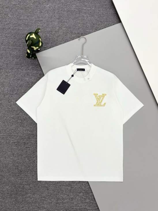 Picture of Louis Vuitton T Shirts Short _SKULVS-XLm6tx1357351